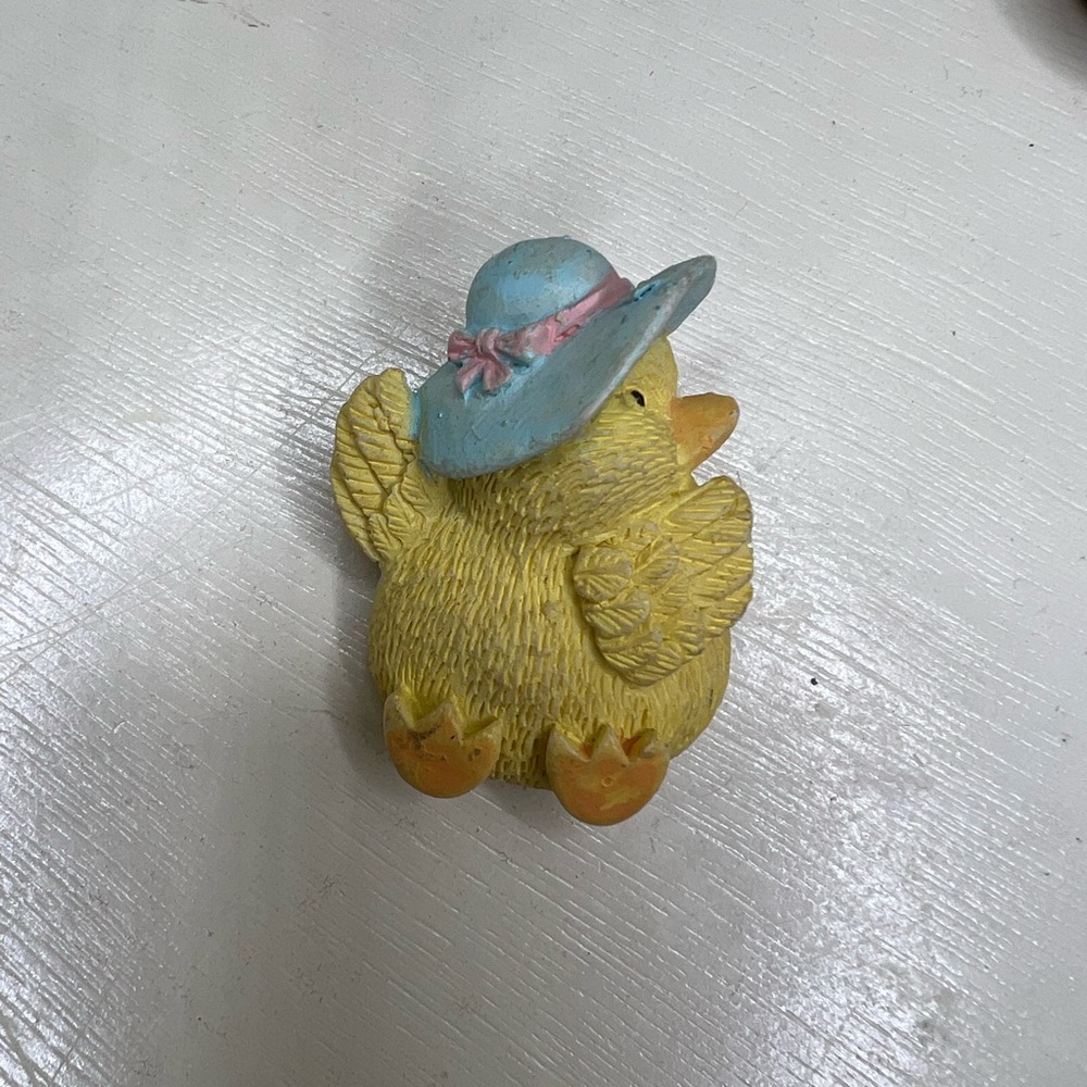 Vintage Easter Chick Pin